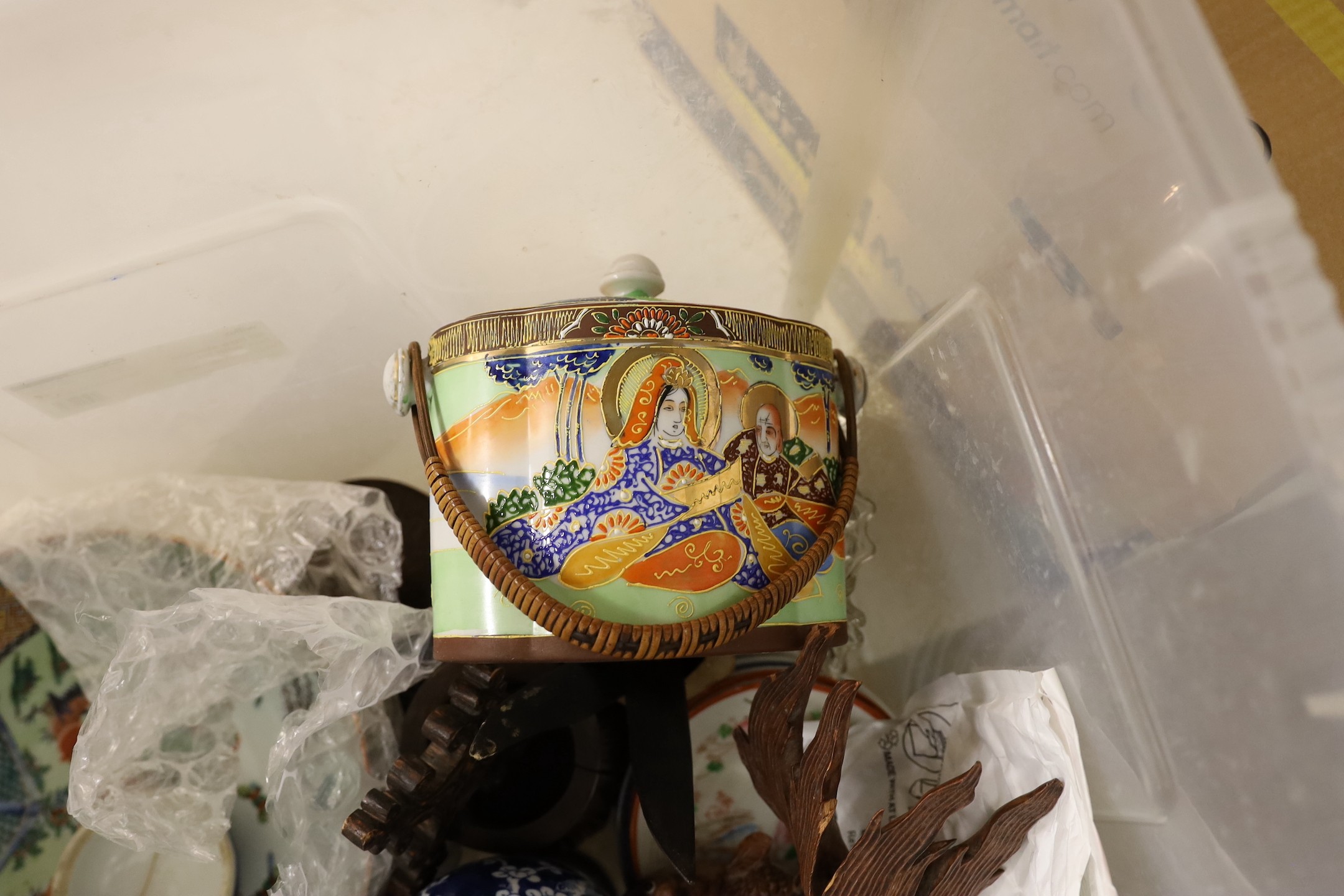 A group of mixed oriental ceramics including Chinese